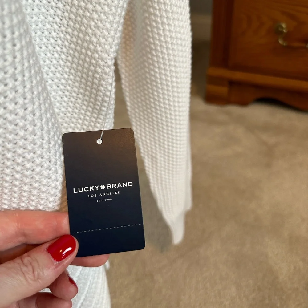 Lucky Brand white “v necked” cotton sweater - Picture 4 of 6